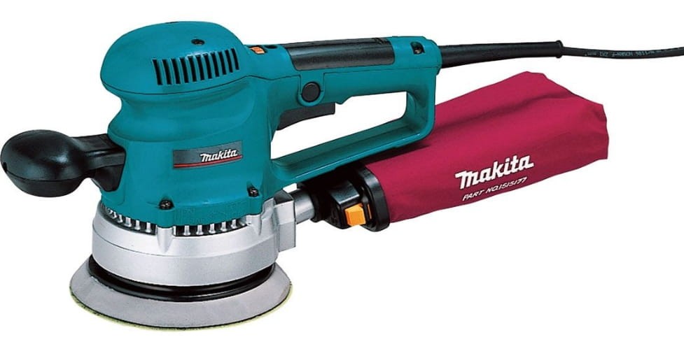 Szlifierka mimośrodowa Makita BO6030 (sieciowa 150mm) z workiem na pył - widok z boku
