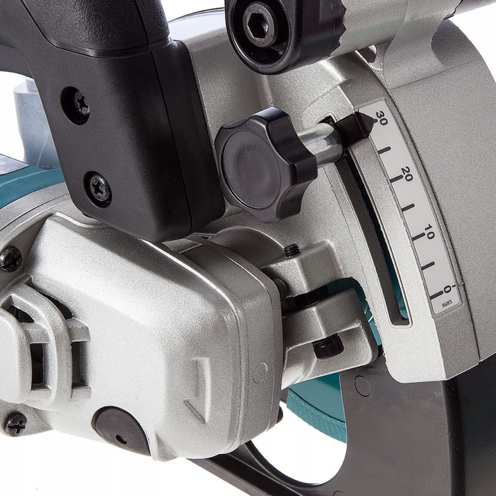 Zbliżenie na skalę regulacji głębokości cięcia (0-30mm) w Makita SG1251J