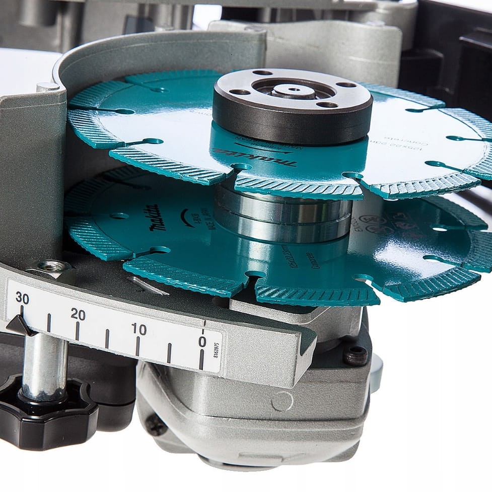 Mechanizm regulacji szerokości cięcia (6-30mm) w bruzdownicy Makita SG1251J
