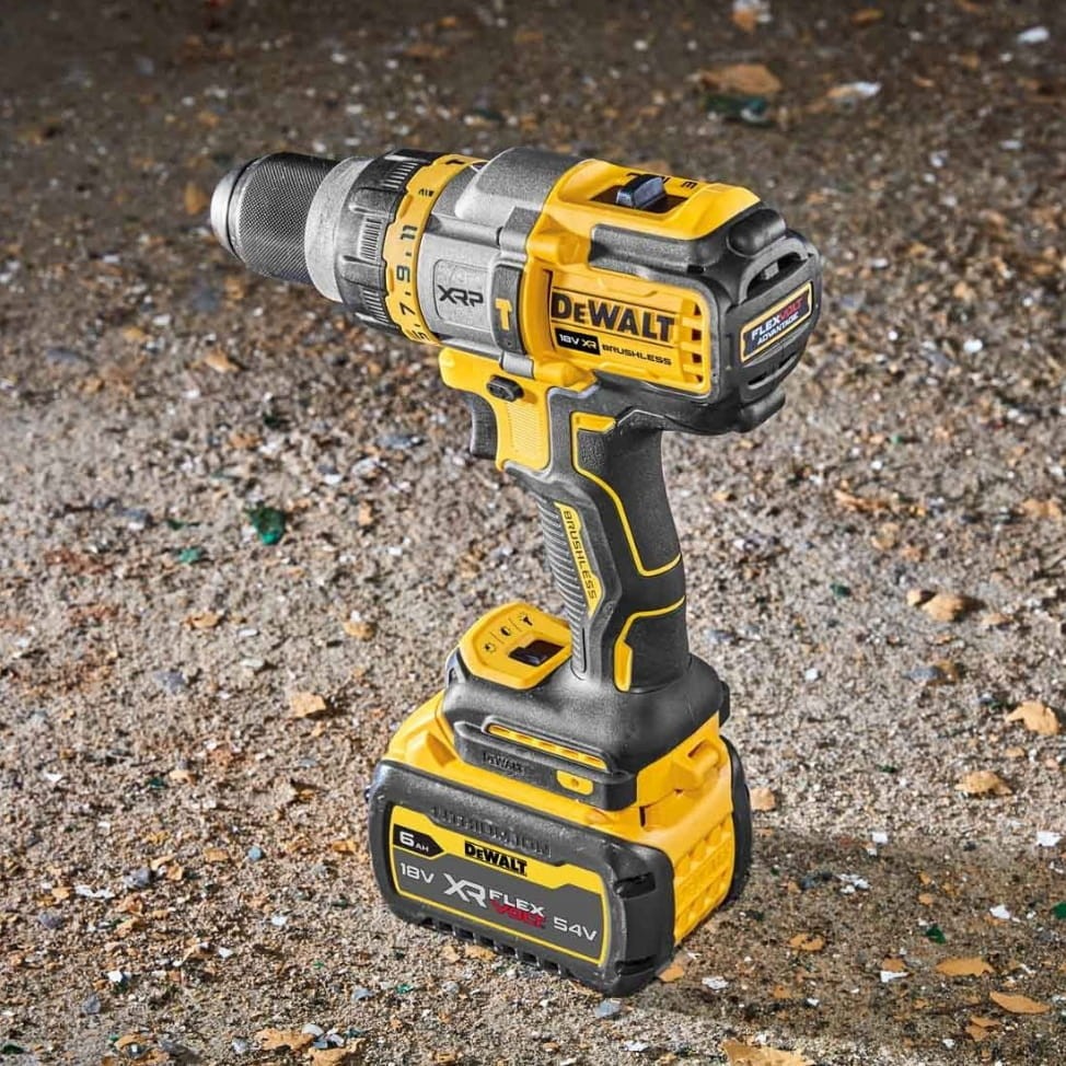 dewalt dcd999nt close up modułu flexvolt advantage