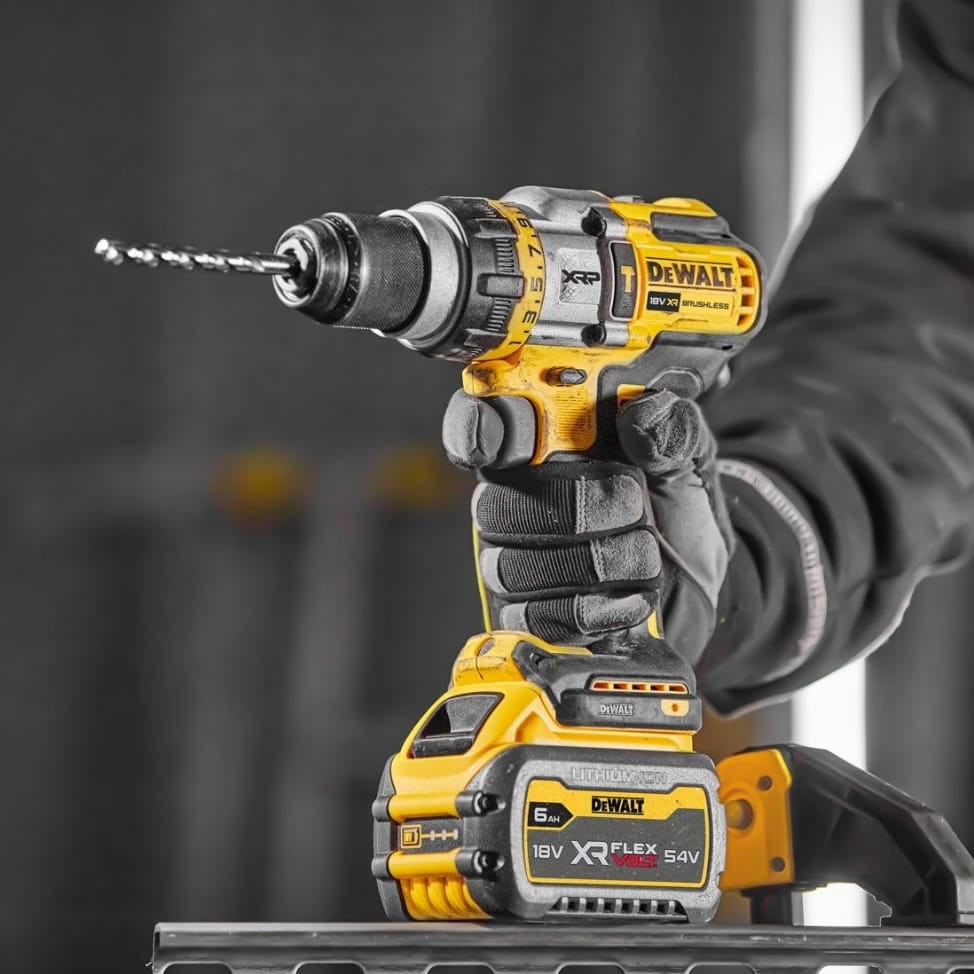 dewalt dcd999nt praca w drewnie na budowie