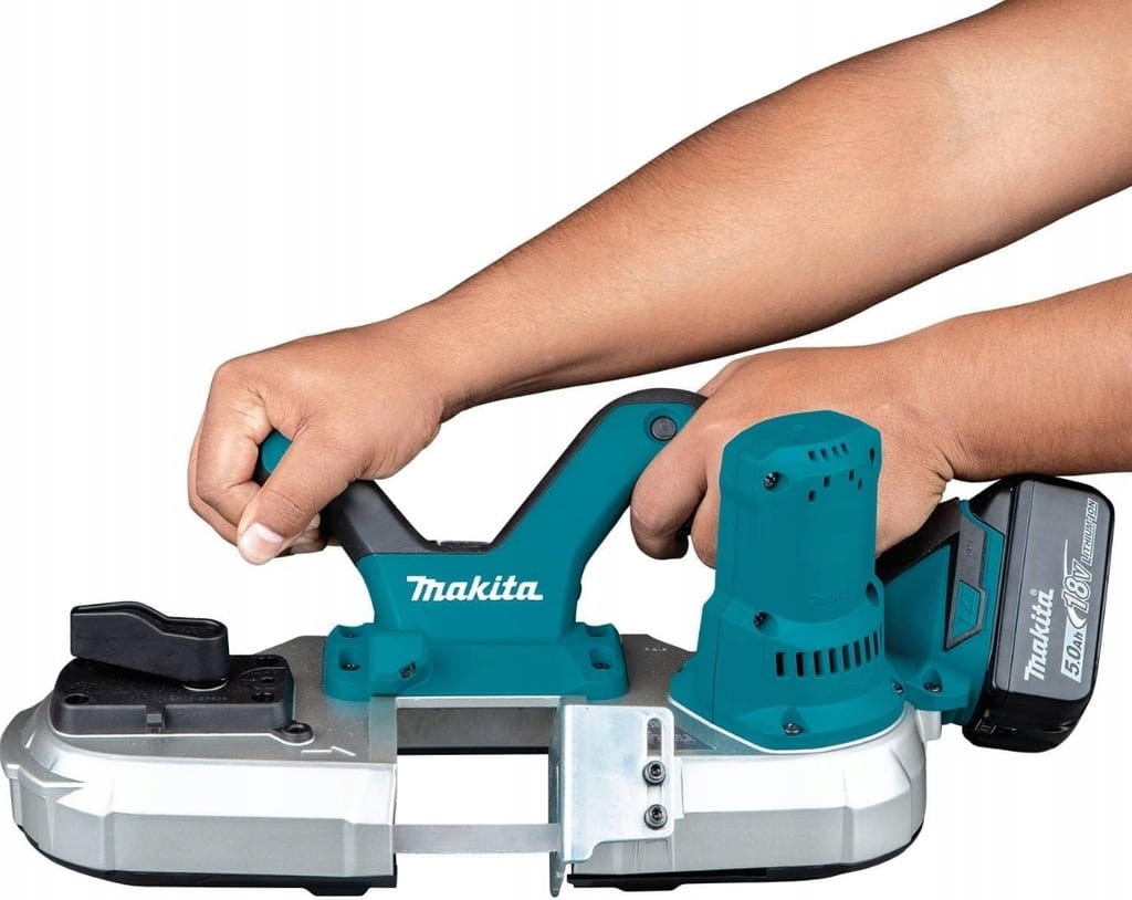 Makita DPB182Z wymiana akumulatora i obsługa chwytu