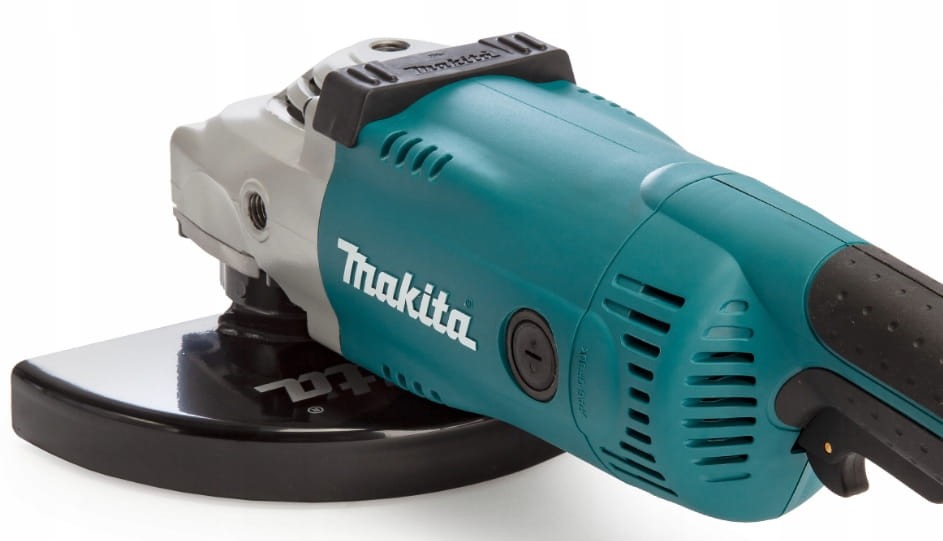 Widok z prawej strony Makita GA9020RF silnik 2200W
