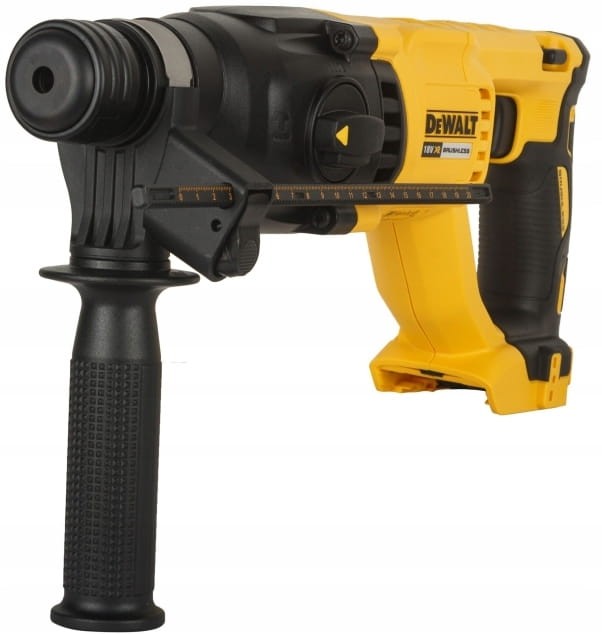 Gniazdo akumulatora 18V XR w młotowiertarce DeWalt DCH133