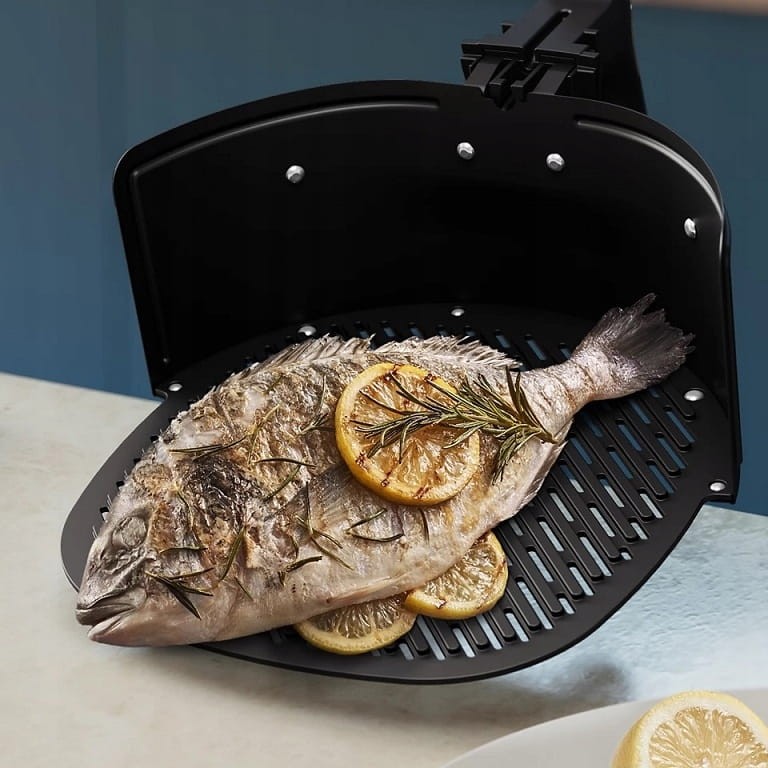 Grillowanie całej ryby w Airfryerze Philips przy użyciu płyty grillowej