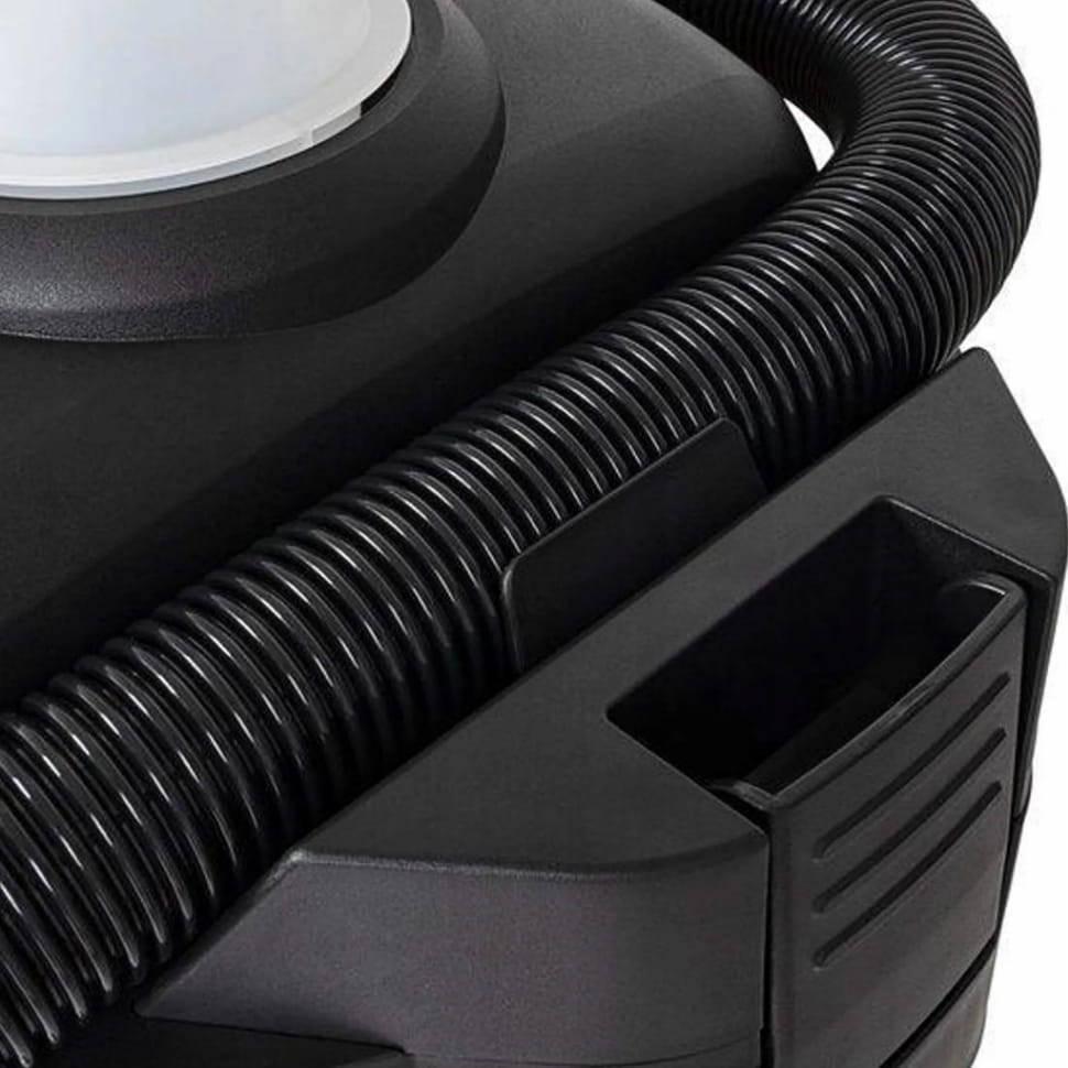 Puste wnętrze żółtego zbiornika 23L na odpady w separatorze DeWalt