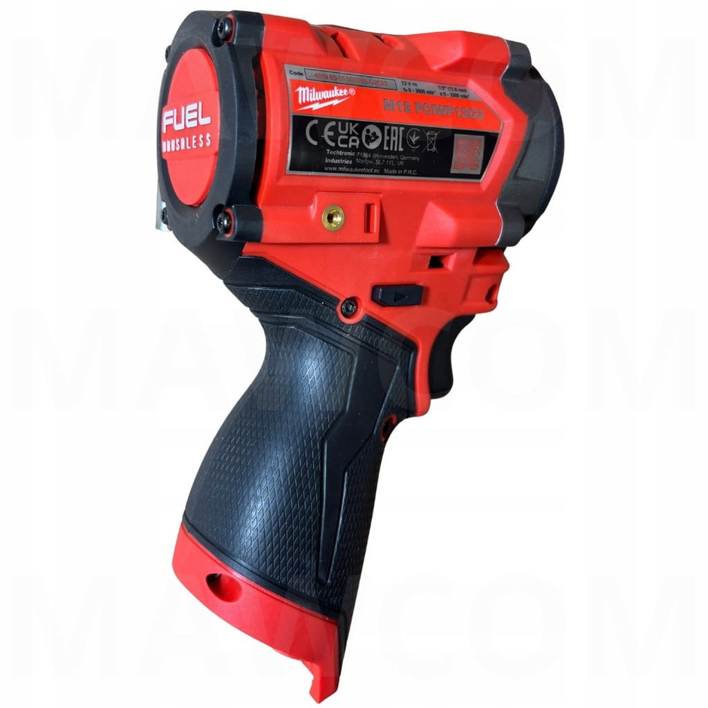 Kompaktowy klucz udarowy Milwaukee M12 746Nm - idealny do ciasnych miejsc