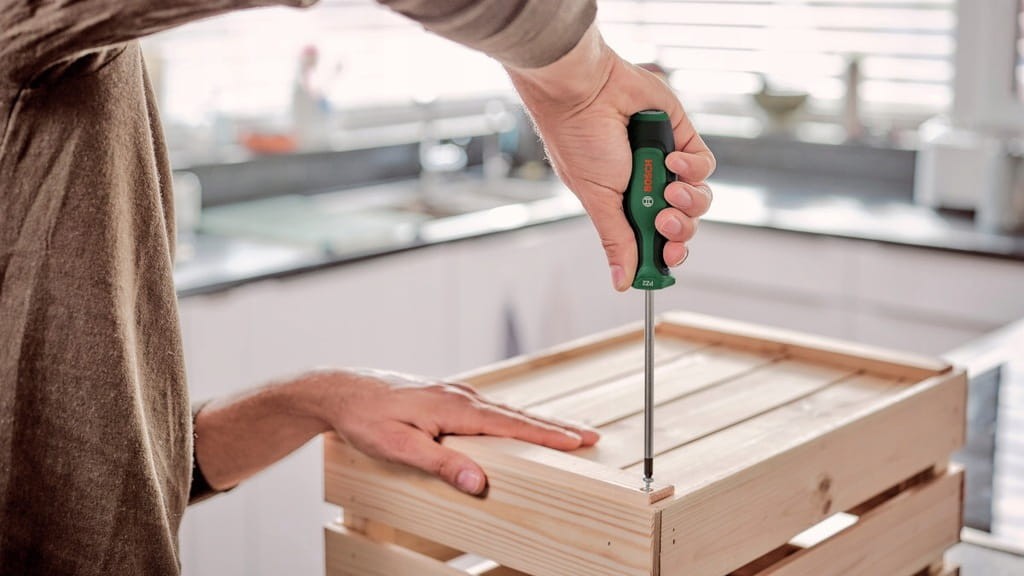 ZESTAW 8 RÓŻNYCH WKRĘTAKÓW RĘCZNYCH BOSCH