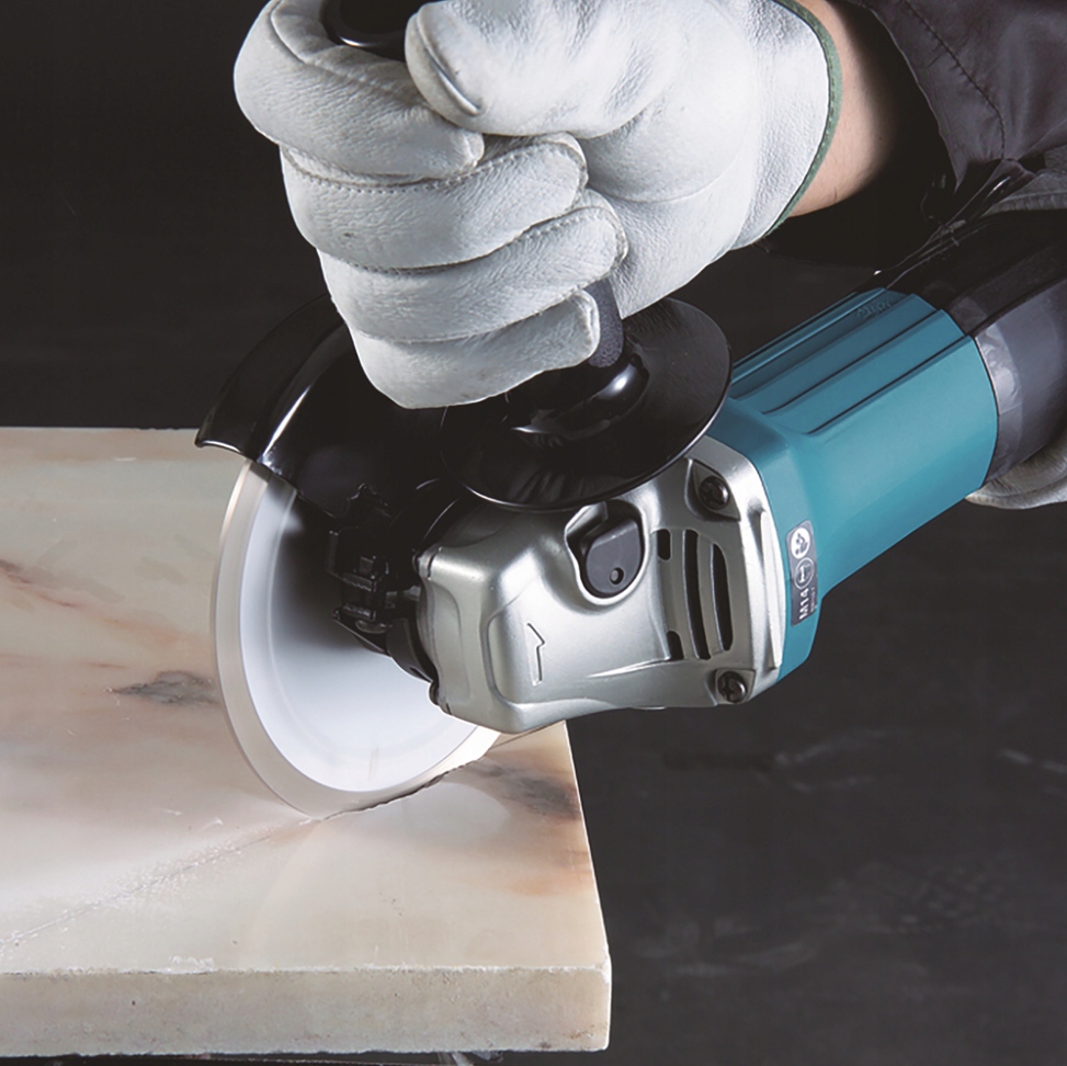 MAKITA Szlifierka kątowa 125 mm 720W wolny start GA5030R + tarcza