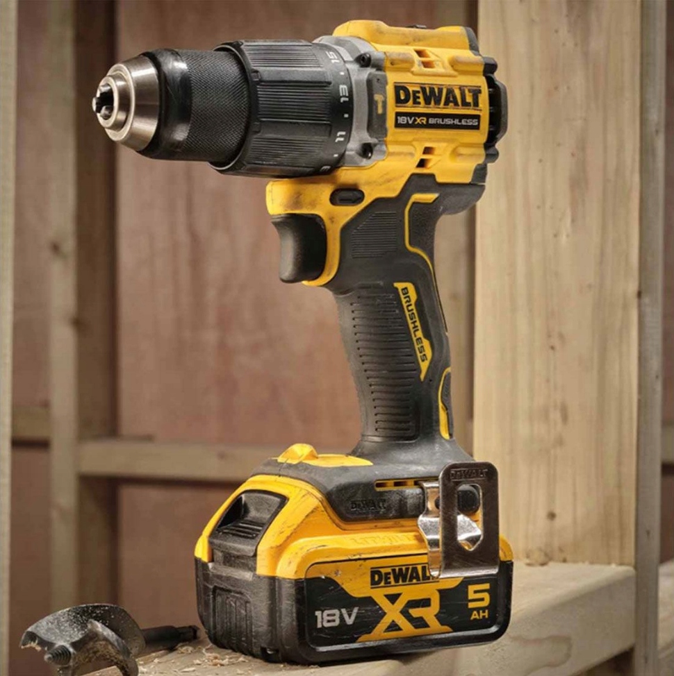 Wiertarko-wkrętarka udarowa DeWALT DCD799N-XJ 18V XR 74 Nm