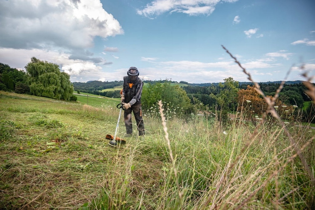 NOWA KOSA PODKASZARKA KOSIARKA SPALINOWA STIHL FS 235 2,1 kM 2-MIX -