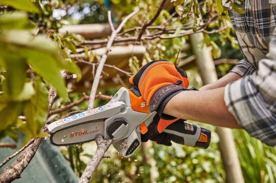 STIHL pilarka GTA 26 przecinarka zestaw z akumulatorem AS2 i ładowarką AL1 -