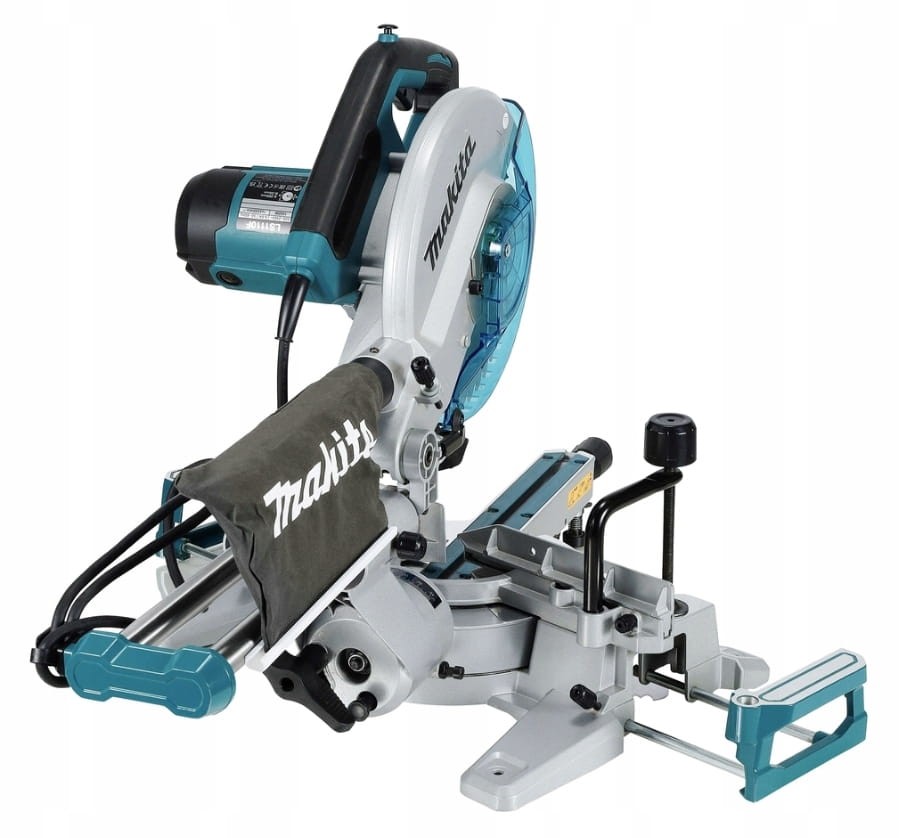 Tył ukośnicy Makita LS1110F - solidne prowadnice i króciec odsysania