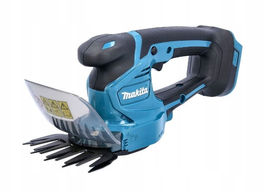 Makita DUM111ZX w konfiguracji do cięcia trawy (ostrze 11cm)